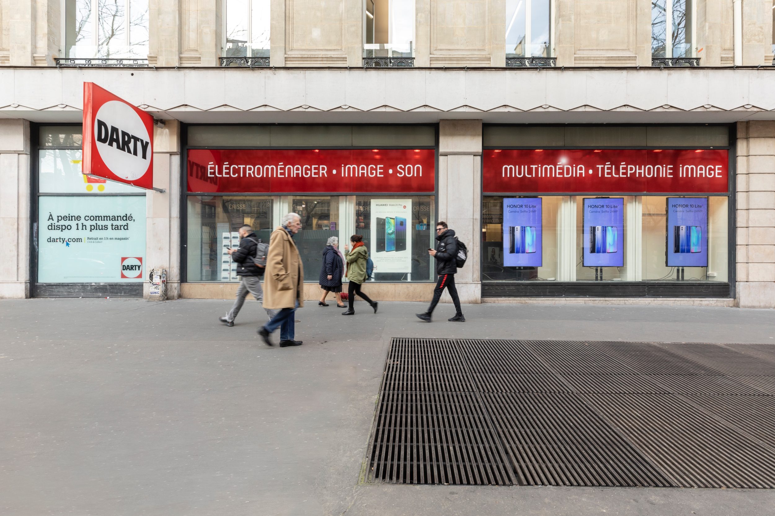Fnac-0021 retouchée
