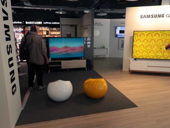 Retailink Fnac Darty pop up store Samsung QLED Intérieur