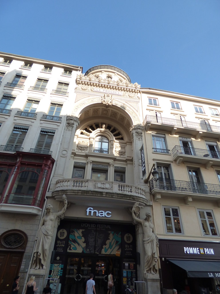 16 Rue De La Barre 69002 Lyon Fnac Lyon Bellecour - Retailink by Fnac Darty
