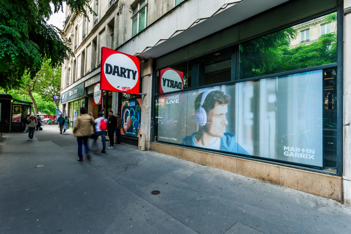 Retailink Fnac Darty DOOH Retail Media JBL