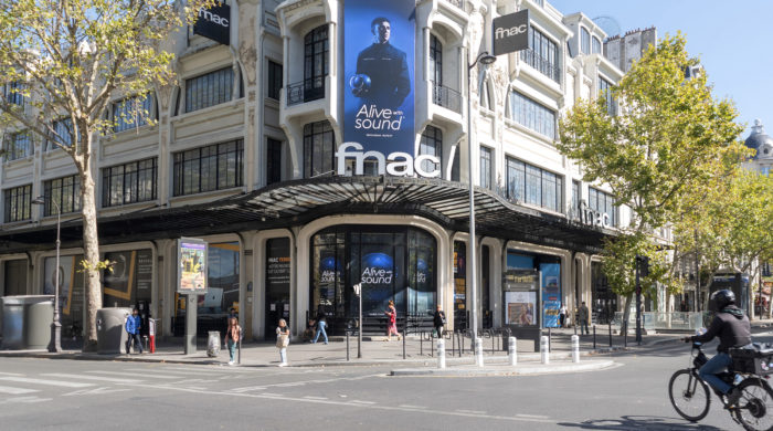 Visuel Devialet fait vibrer le lancement de la Phantom Ultimate en mariant expériences Retail Media & Retailtainment